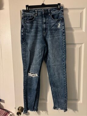 American Eagle Women’s Highest Rise Mom Jeans
